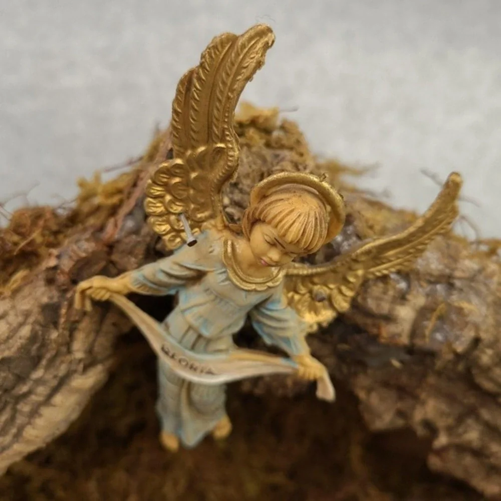 The Unbranded Brand nativity 12